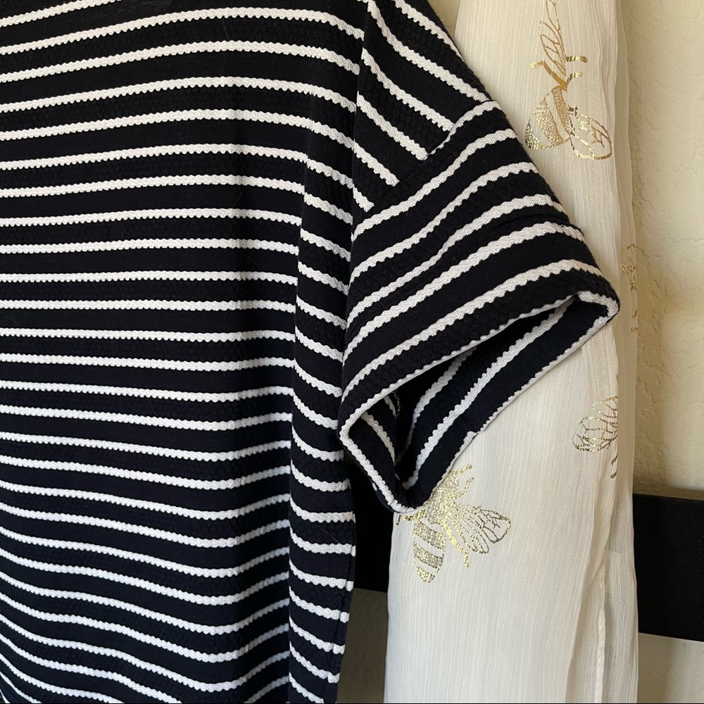 Loft Tee - Picture 4 of 11